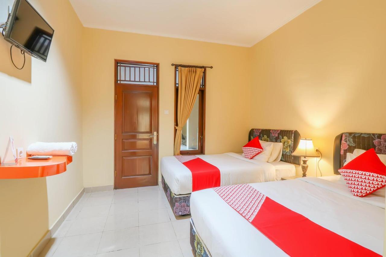 โอโย 2280 วิสมา กุนตูร์ 2 Hotel เดนปาซาร์ ภายนอก รูปภาพ